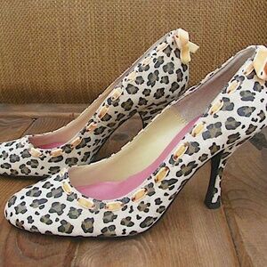 Chinese Laundry High Heel Pumps Animal Print Faux Suede Womens size 8 1/2 M